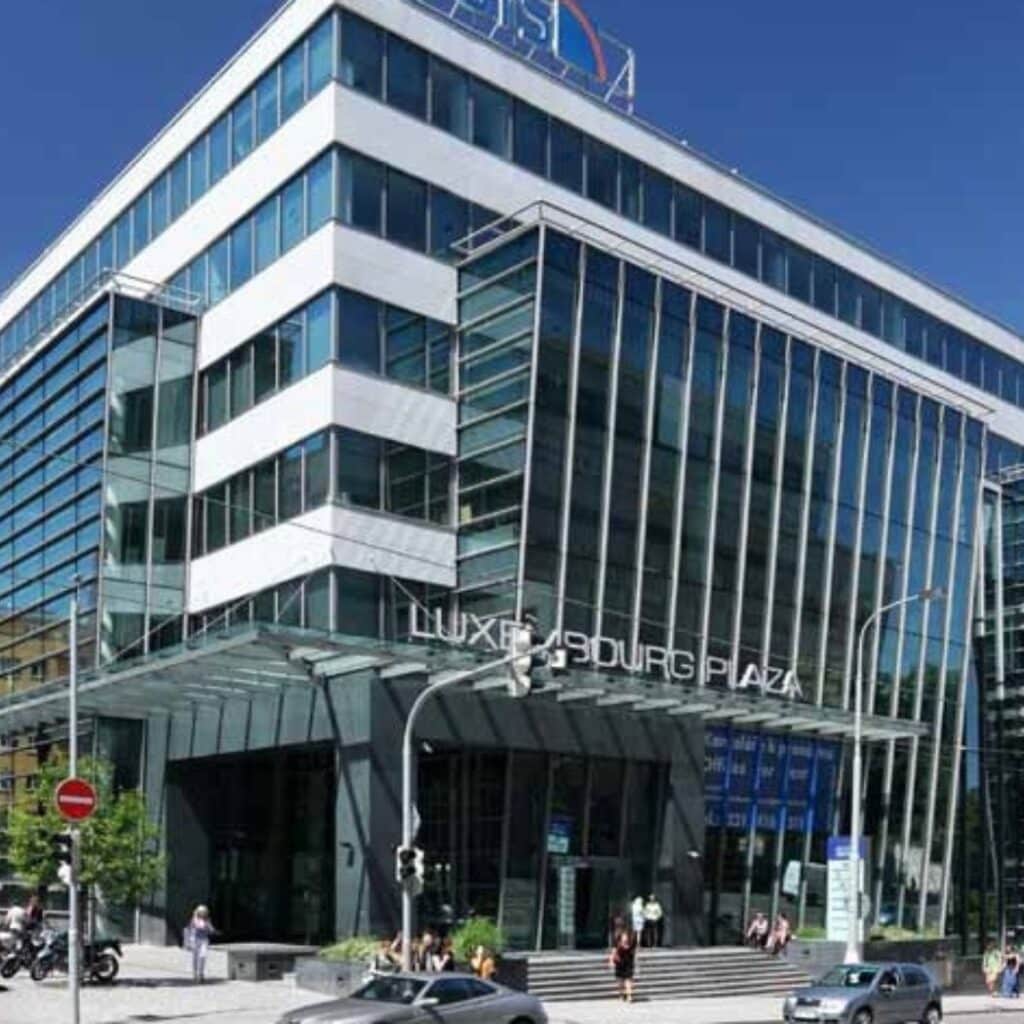 Luxembourg plaza 1050x1050